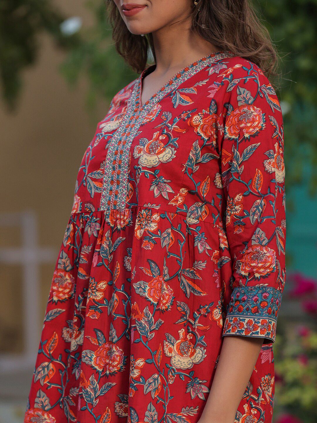 Floral Printed V-Neck Kantha Work Pure Cotton Kantha Kurti